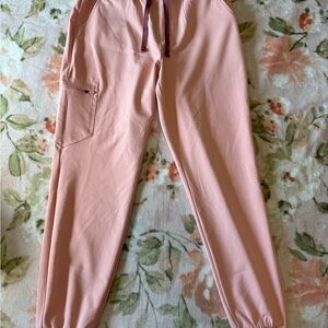 Figs pink sand High-Waisted Zamora Scrub Pants size medium new with tags
